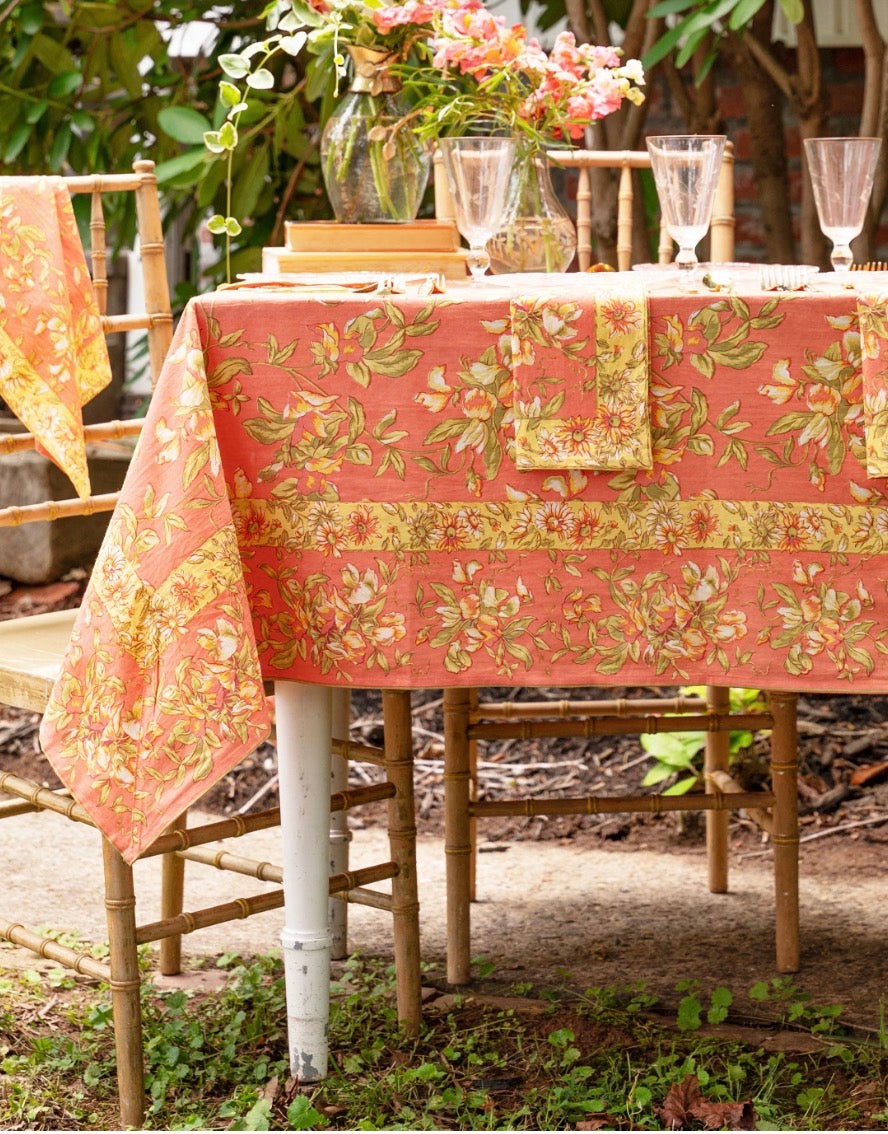 April Cornell Sweet Pea 36” Tablecloth