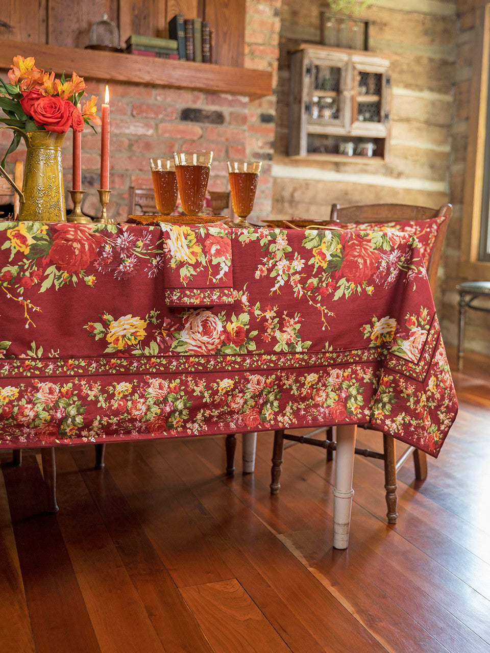 April Cornell • 36" Tablecloth | Cottage Rose – Autumn