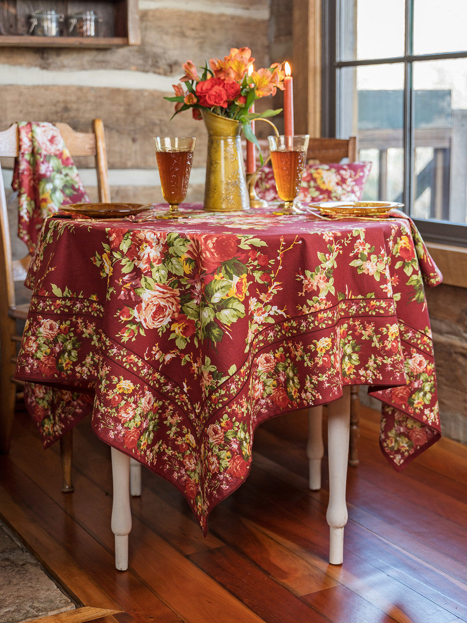 April Cornell • 36" Tablecloth | Cottage Rose – Autumn