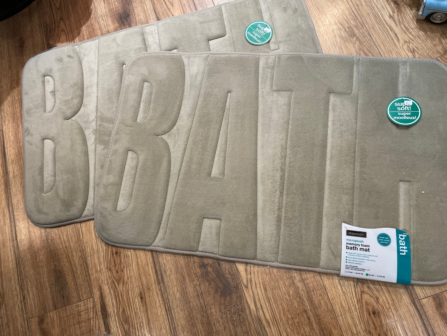 BATH mat