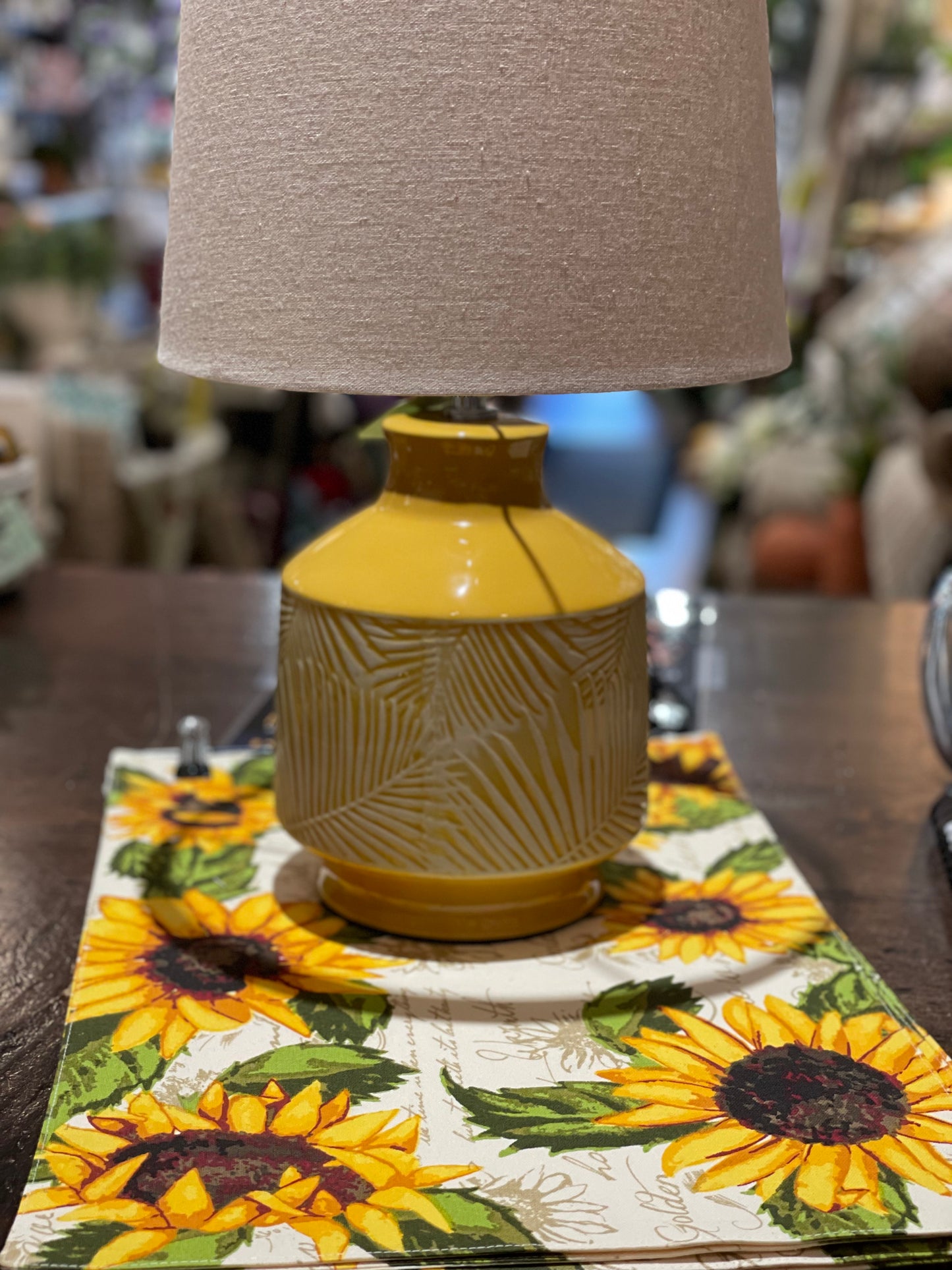 PalmLeaves Mustard Lamp
