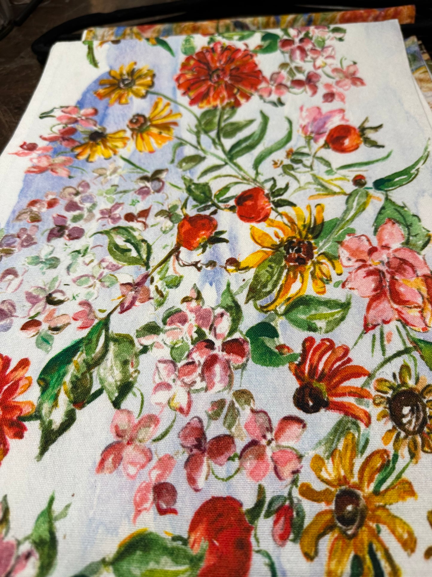 April Cornell Zinnia Bouquet Runner