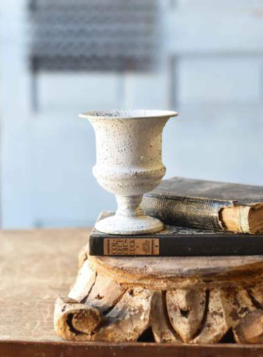 Noble Urn 5.5”